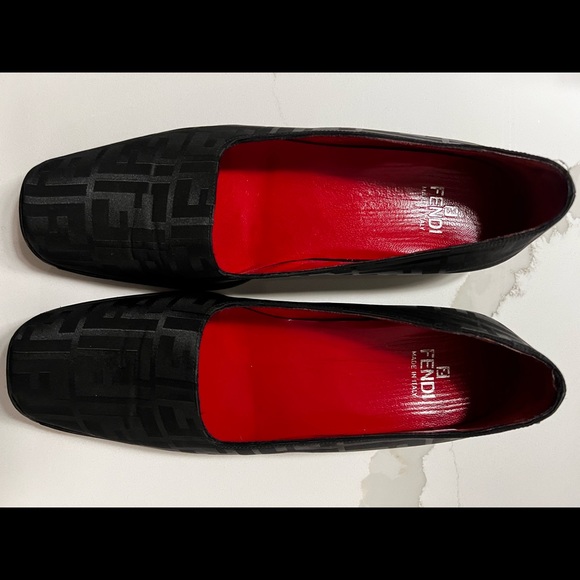 Vintage Fendi flats size 37.5 - Picture 1 of 7